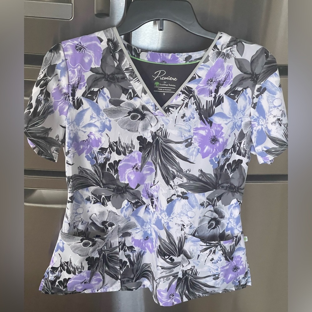 Scrub top healing hands